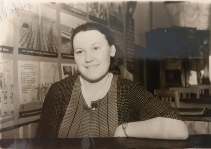 Библиотекарь Куканова Софья Алексеевна. 1957 год